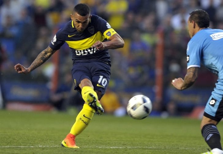 http://campeones.ua/upload/news/26500/tevez.jpg