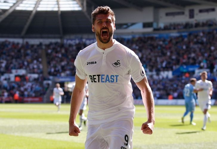 Фернандо Льоренте открыл счет в матче, swanseacity.net