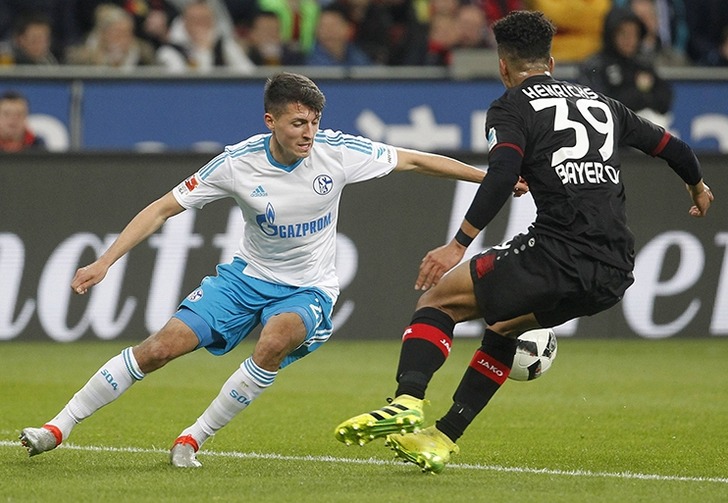 Алессандро Шопф (слева), schalke04.de