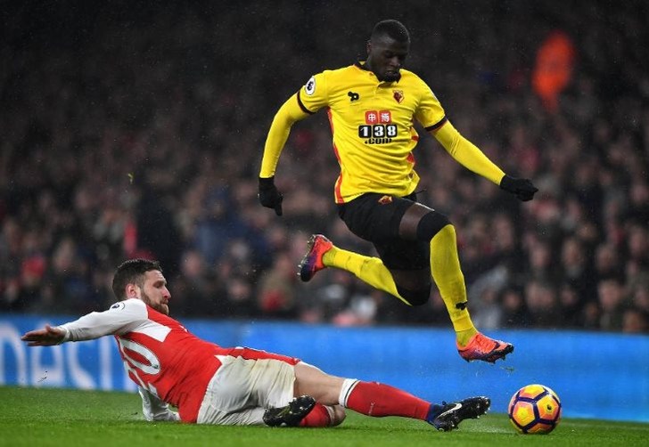 Мбайе Ньянг (справа), premierleague.com