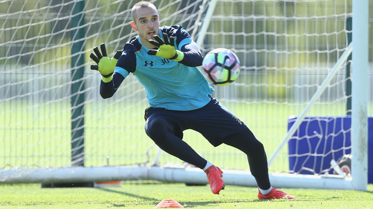 Пау Лопес, tottenhamhotspur.com