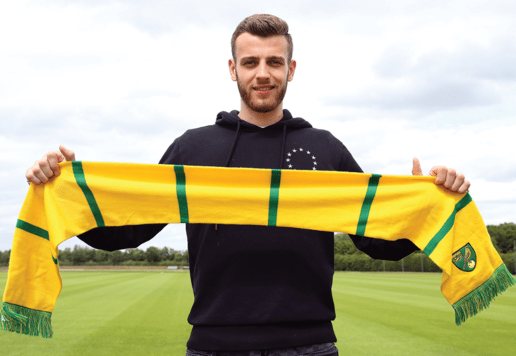 Энгус Ганн, canaries.co.uk