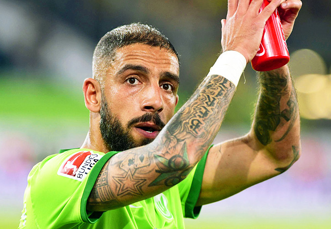 Ашкан Дежага, vfl-wolfsburg.de