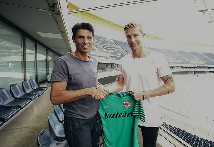 Ян Циммерман (справа), eintracht.de
