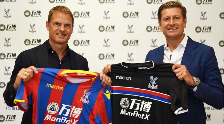 Франк де Бур (слева), cpfc.co.uk