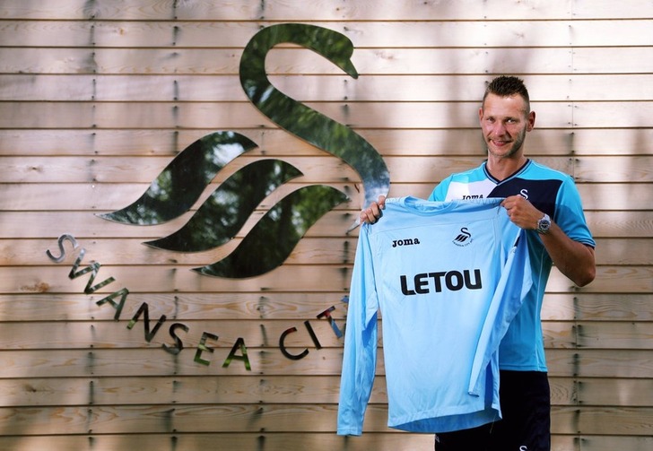 Эрвин Мюлдер, swanseacity.com