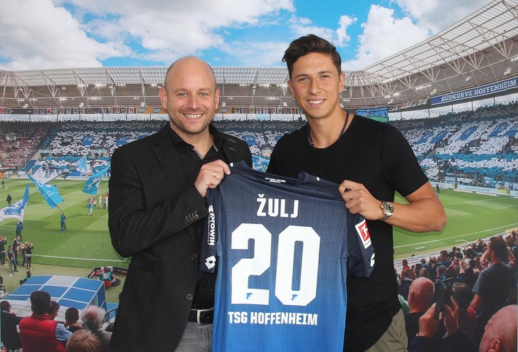 Роберт Жуль, achtzehn99.de