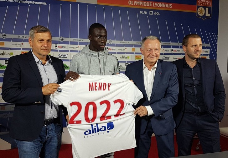Ферлан Менди, Olympique Lyonnais