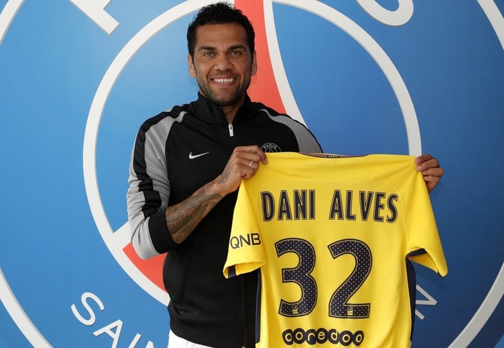 Дани Алвес, psg.fr