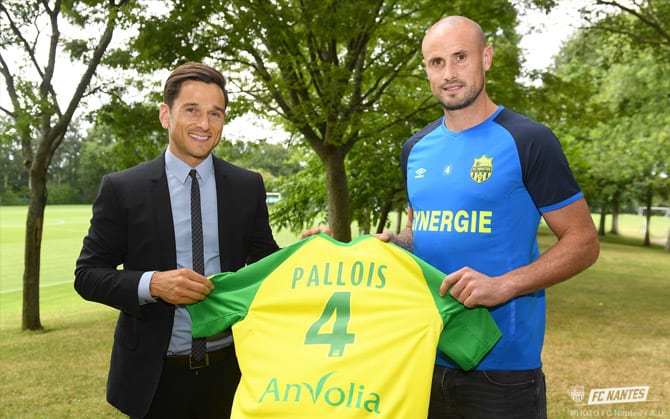 Николя Паллуа (справа), fcnantes.com