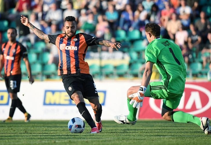Дентиньо (слева), shakhtar.com