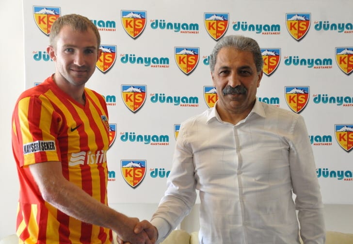 Александр Кучер (слева), kayserispor.org.tr