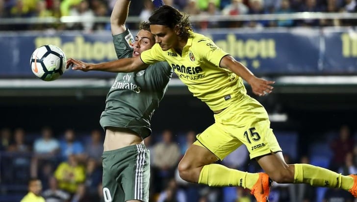 Энес Унал (справа), mundodeportivo.com