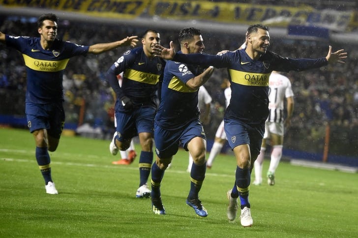 https://twitter.com/BocaJrsOficial