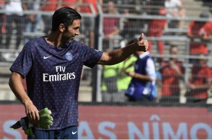 twitter.com/gianluigibuffon